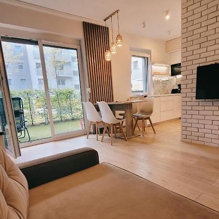 Green Terrace Big Family Apartment Breslavia Esterno foto