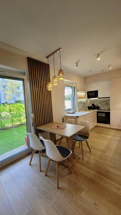 Green Terrace Big Family Apartment Breslavia Esterno foto